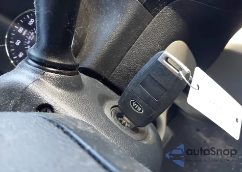 2016 Kia Forte Lx z USA, uszkodzony, nr VIN KNAFK4A64G5612954